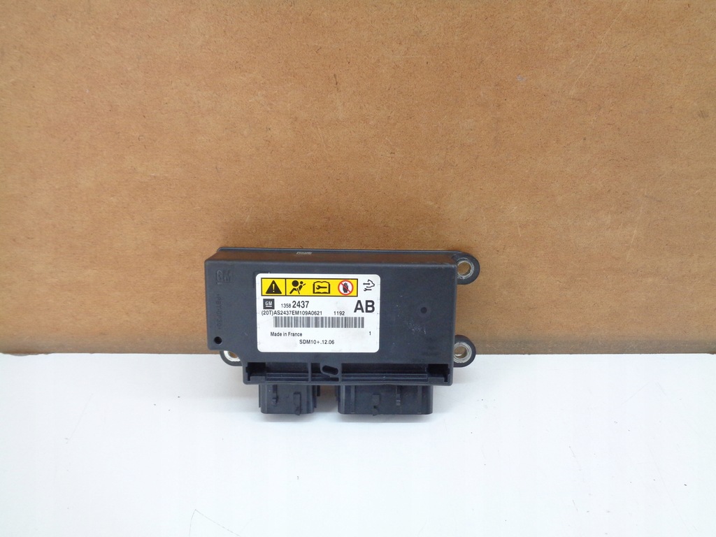 фото №1, Opel astra iv 4 j модуль датчик подушка безопасности 13582437
