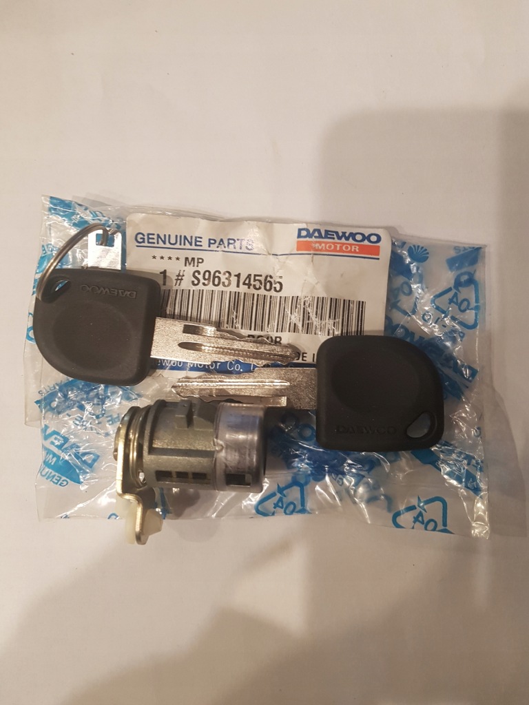 Вкладыш замка дверь перед правый  matiz 96314565 oe! Доставка