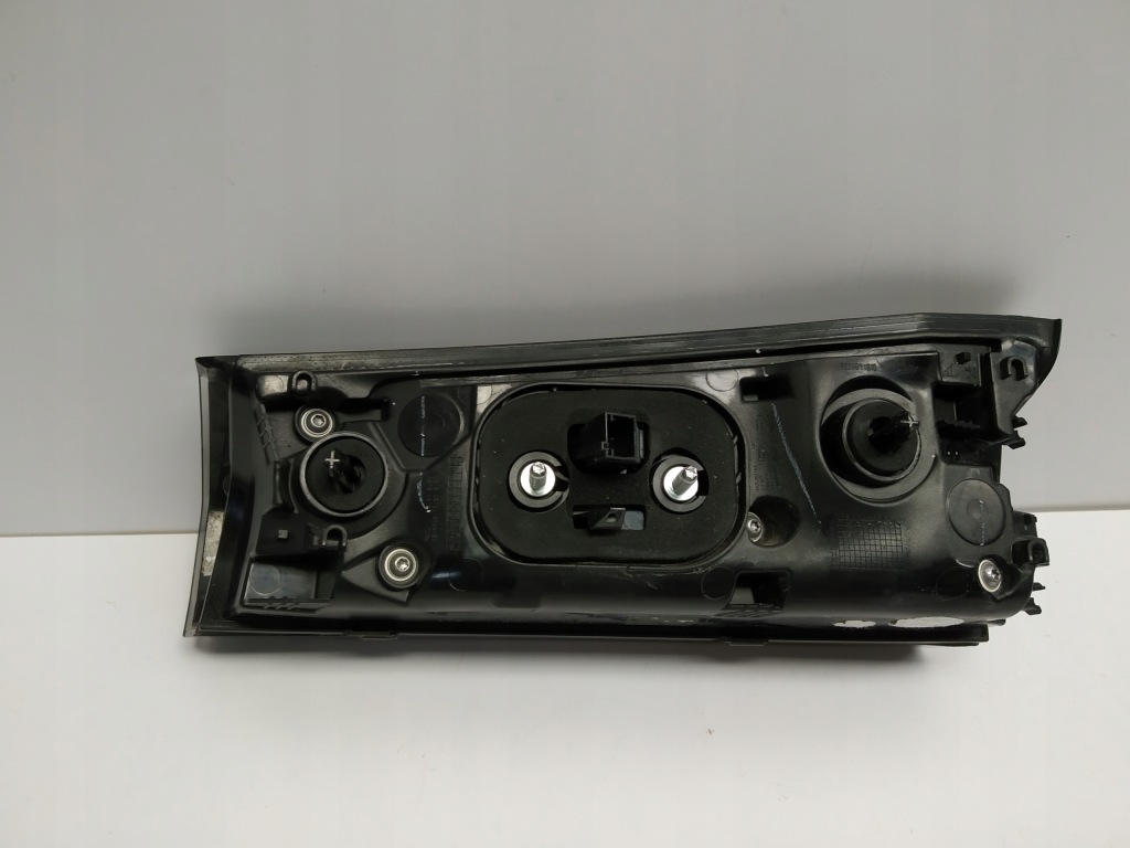 Купити 19+ peugeot 2008 ii лампа ліва права w кришка задній