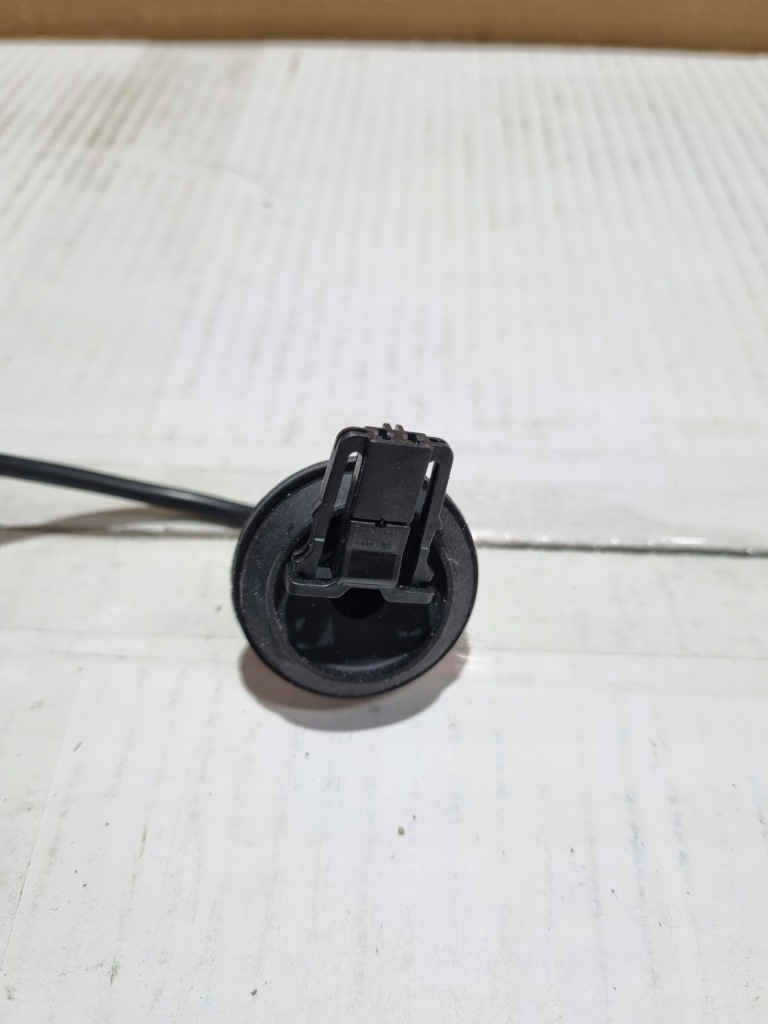 фото №12, Volkswagen golf vii 2014 амортизатори кришка заливної пального 5c6810773h