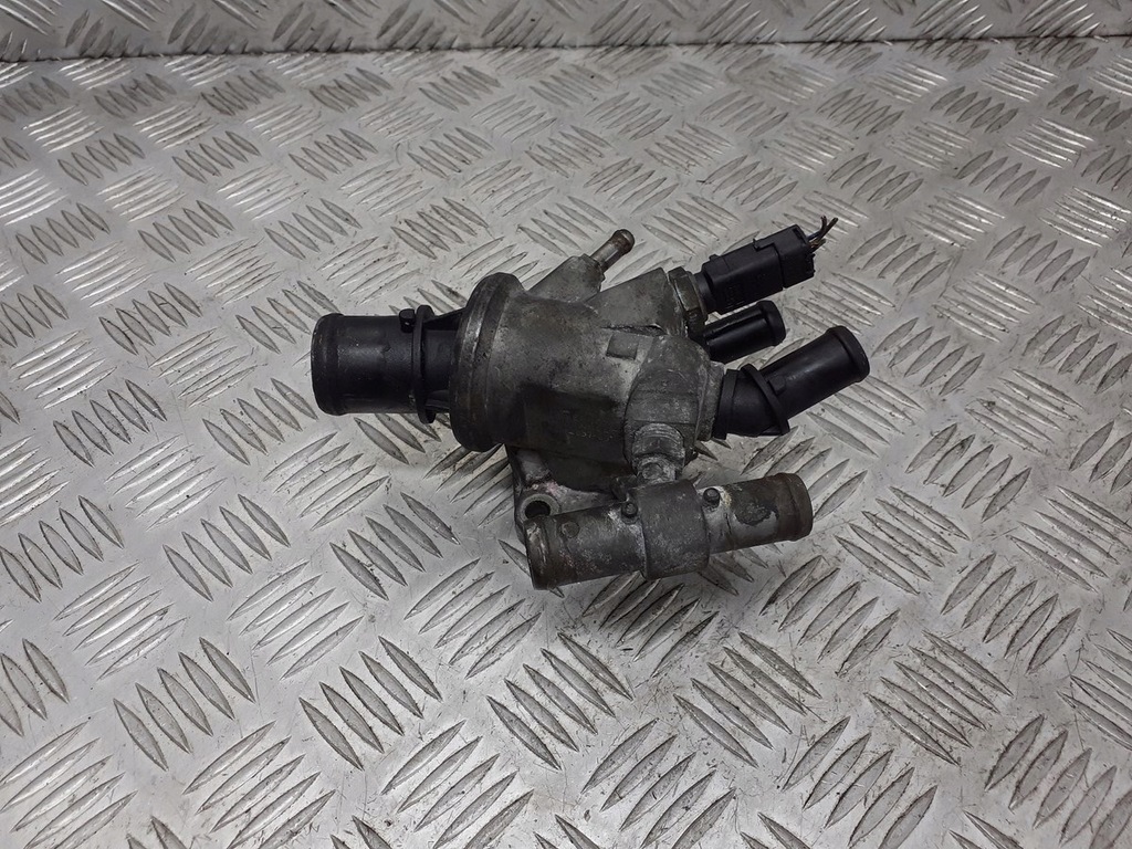 фото №5, Корпус термостата alfa romeo 156 2.4 jtd