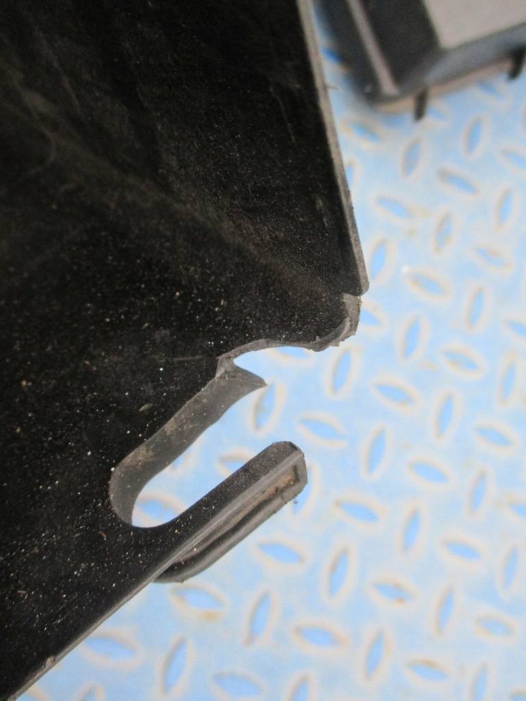 фото №3, Корпус аккумулятор renault twingo ii 06-12