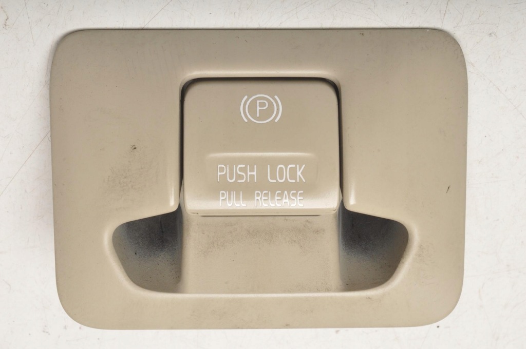 фото №1, Volvo s60 ii v60 кнопка гальма ручного 31334638