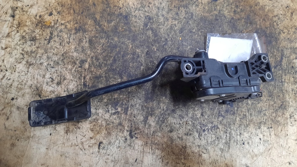 фото №4, Потенціометр газу volvo v40 1.9d 01r