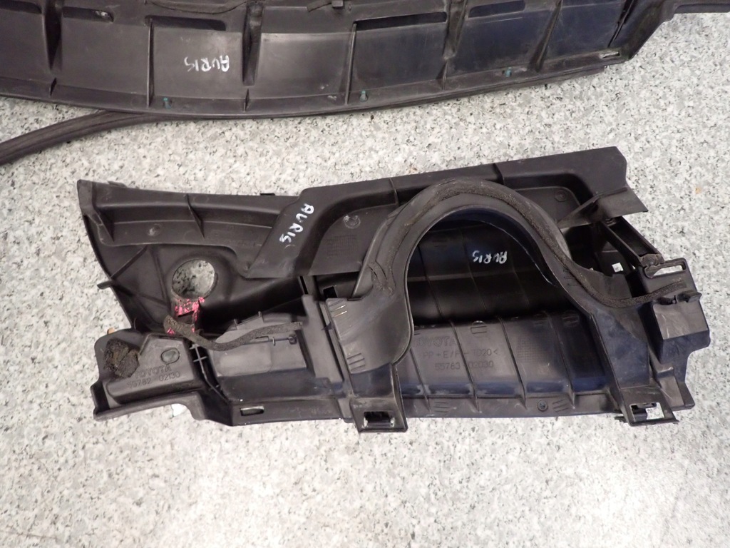 фото №7, Toyota auris 06-12 жабо