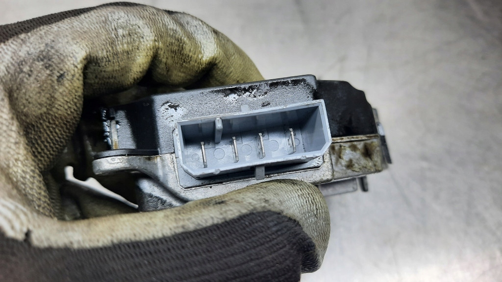 фото №3, Резистор вентилятор opel vectra c 3-73010147