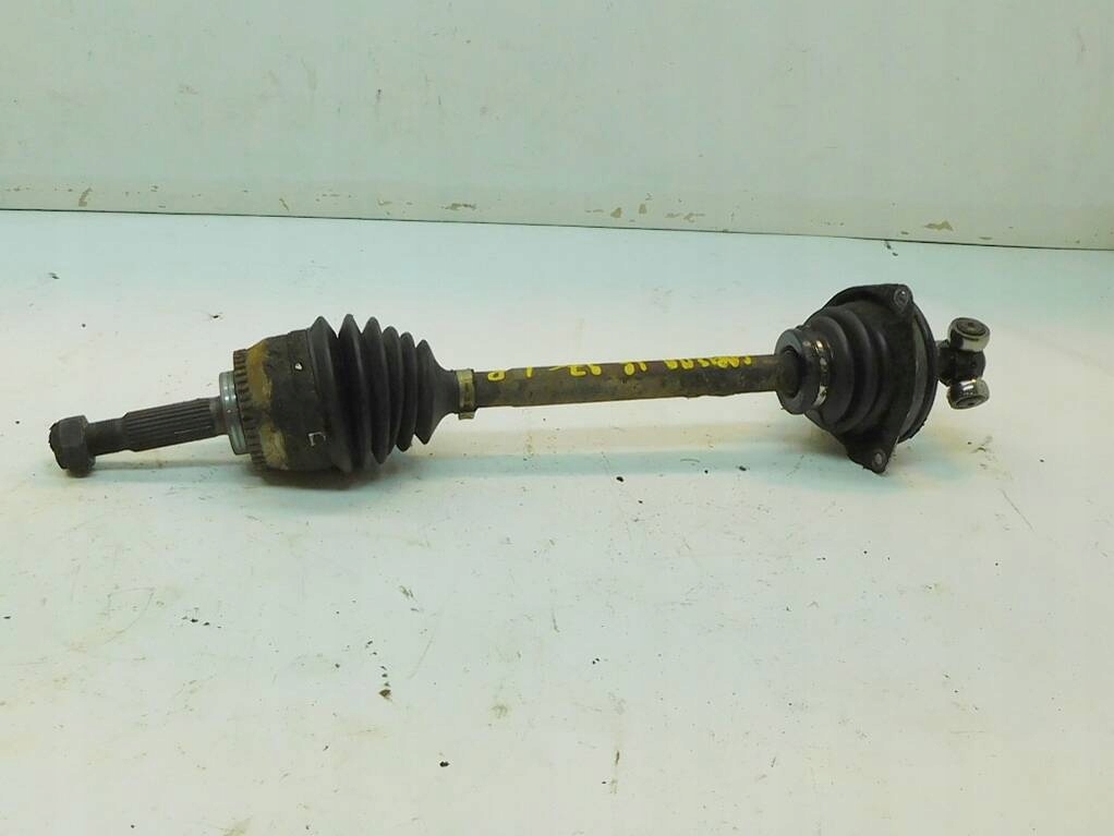 фото №4, Mitsubishi carisma 1,6 97r приводной вал левый перед