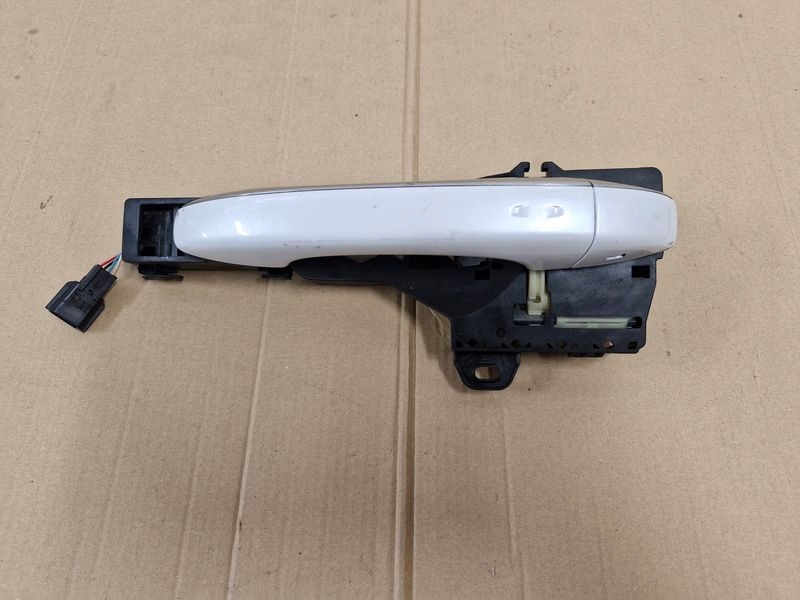 фото №1, Renault scenic iv ручка дверь левый перед левая передняя наружная keyless