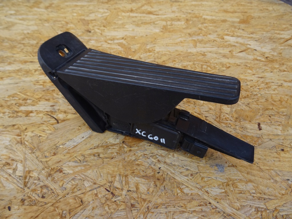 фото №1, Volvo xc60 ii педаль газа 32212451