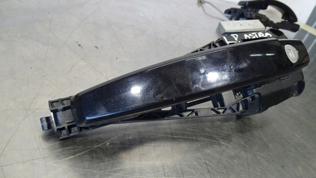 фото №3, Ручка левая передняя наружная opel astra j 1.7cdti