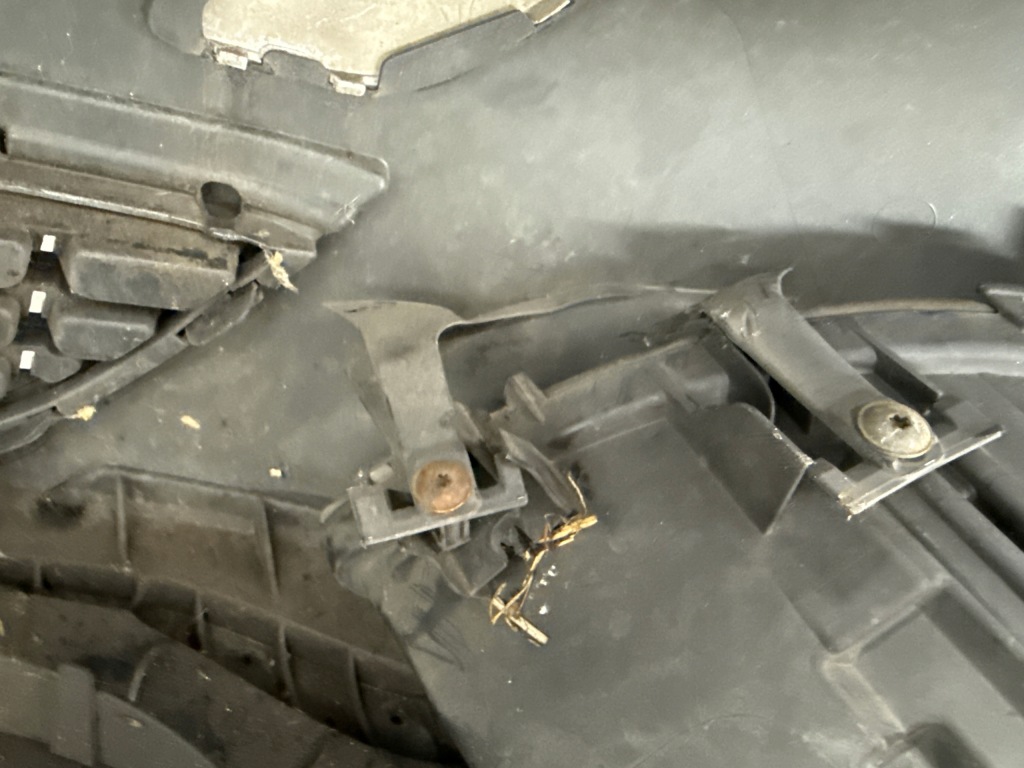 Бампер перед передний opel astra j 13264403 Цена