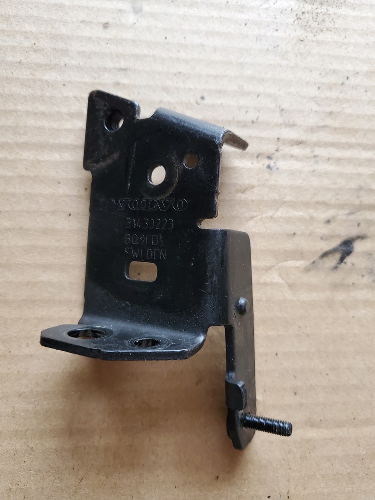 фото №1, Кронштейн кронштейн электропроводка volvo xc90 ii 2.0 xc40