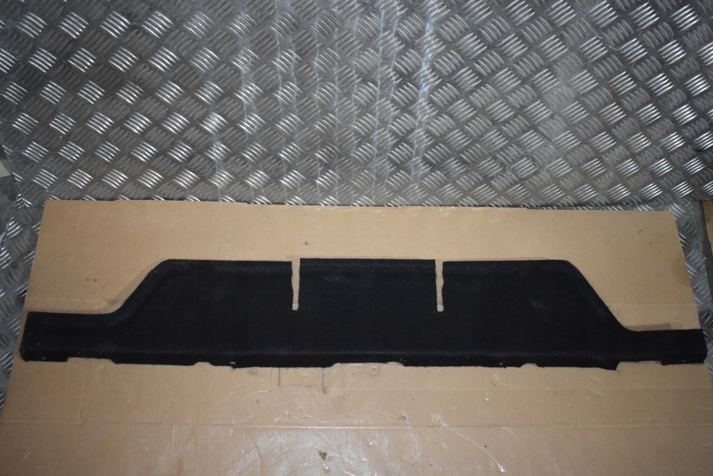 фото №1, Idealna защита багажника обшивка mercedes w167 1