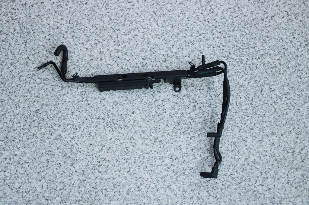 фото №1, Audi a8 d2 3.3 провода вакуумa 057131492f