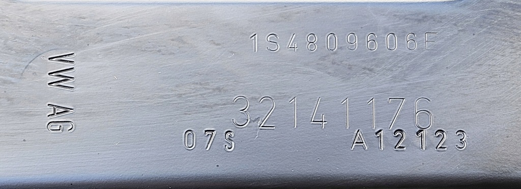 фото №10, Правий задній крила обшивка блок двигуна поріг vw up! skoda citigo seat mii 1s4