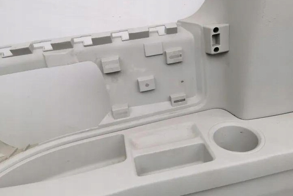 фото №8, Левая обивка багажника chrysler grand voyager v rt 1gl77es3ae 2.8l