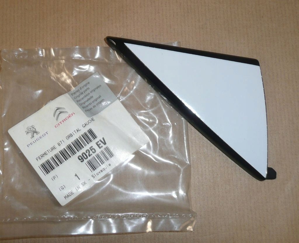 фото №1, Заглушка дверь левый перед оригинал 9025.ev 9025ev citroen c4 2 ds4