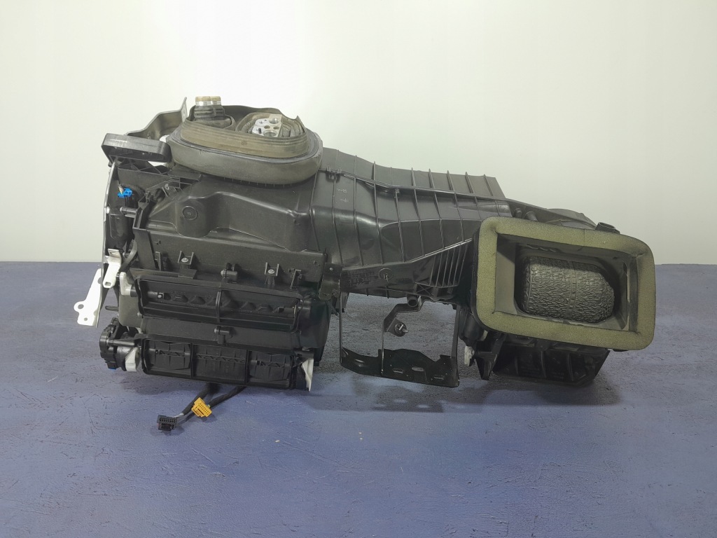фото №1, Skoda superb ii lift обігрівач корпус повітродувка 3t1820003m eu