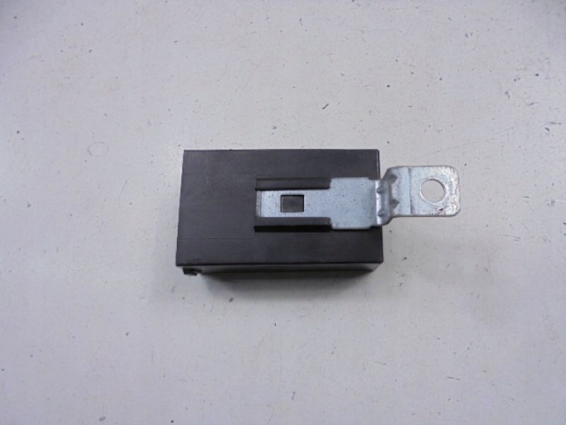 фото №3, Honda hr-v i 99-01 реле модуль