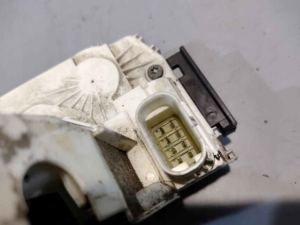 фото №8, Замок двері правий перед dodge journey p04589698aa