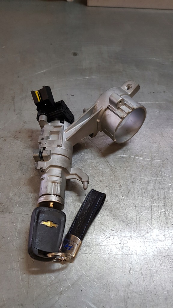 фото №1, Chevrolet aveo t300 замок зажигания ключ