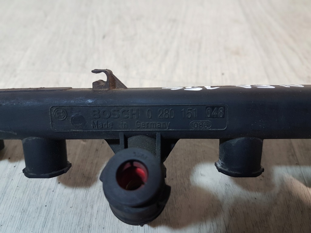 Молдинг впрыскная топлива alfa romeo 156 1.6ts Оригинал