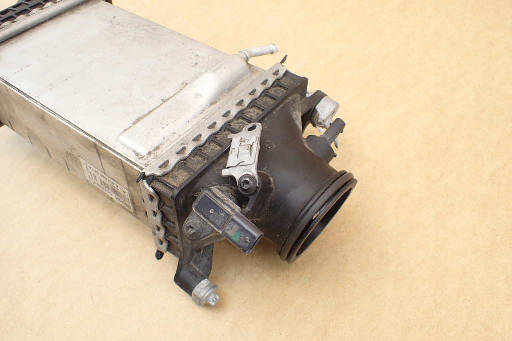 фото №10, Радиатор интеркулер mercedes w205 w213 mercedes glc x253 2.0 cgi 274920