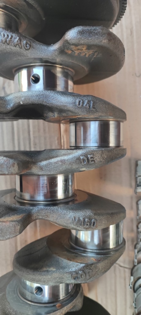 Купить Wał коленчатый cun 2.0 tdi 04l