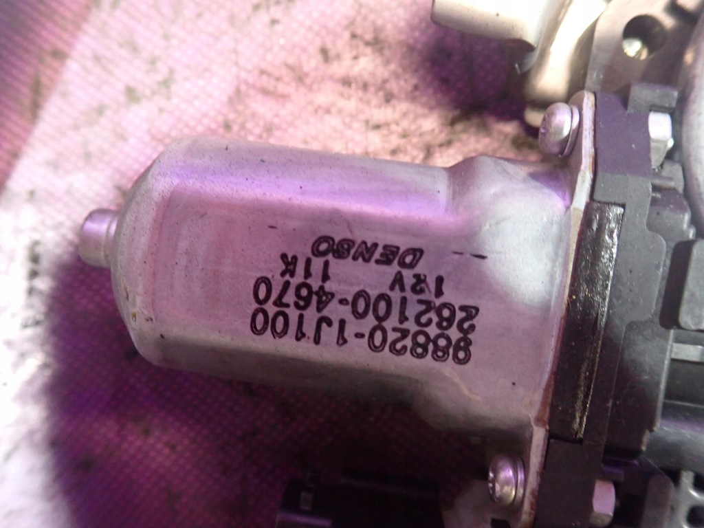 фото №4, Hyundai i20 i 5d подъемник стекло правый перед 98820-1j100 988201j100 2 pin