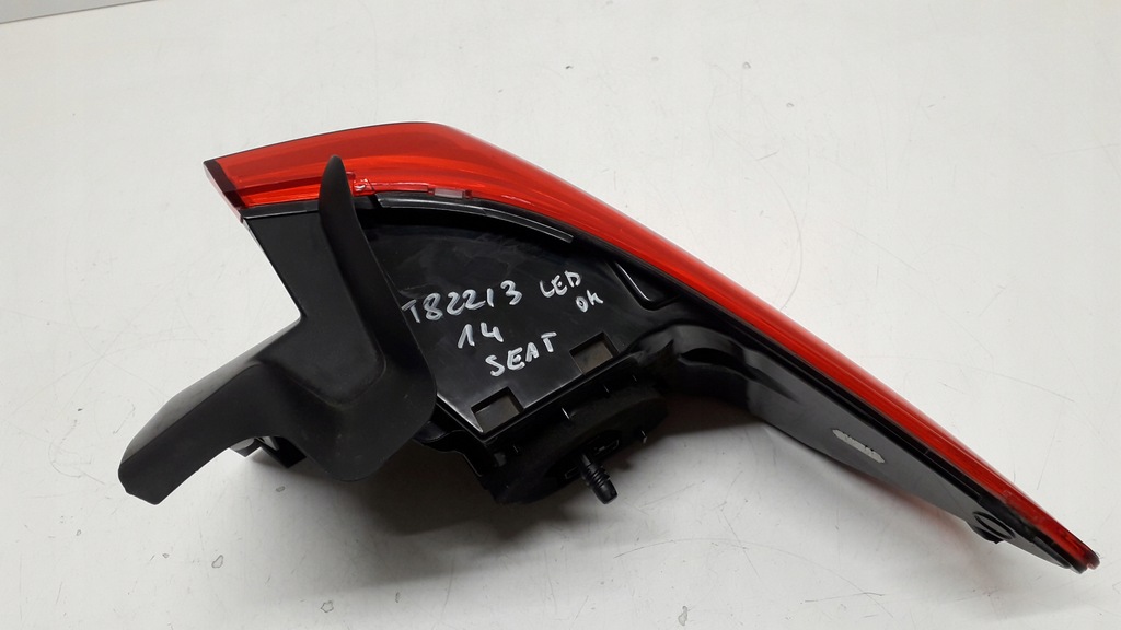 фото №8, Seat tarraco лампа левая задняя led 5fj945207 - cała