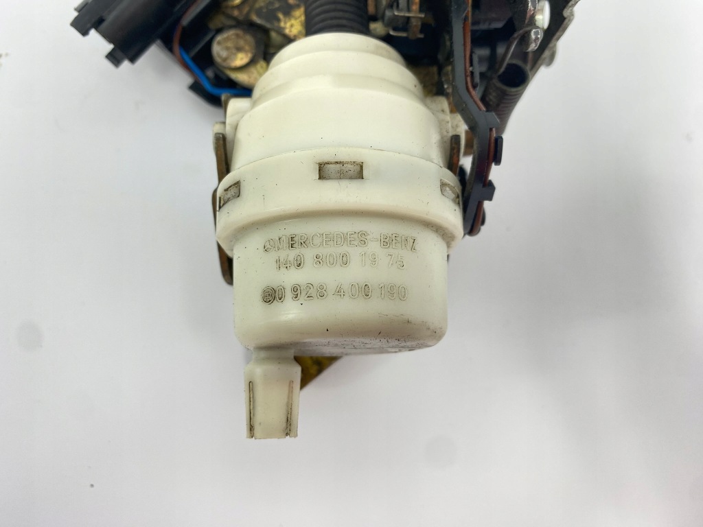 Замок вкладиш доводчик двері лівий задній mercedes w140 c140 cl 1408001975 Оригінал