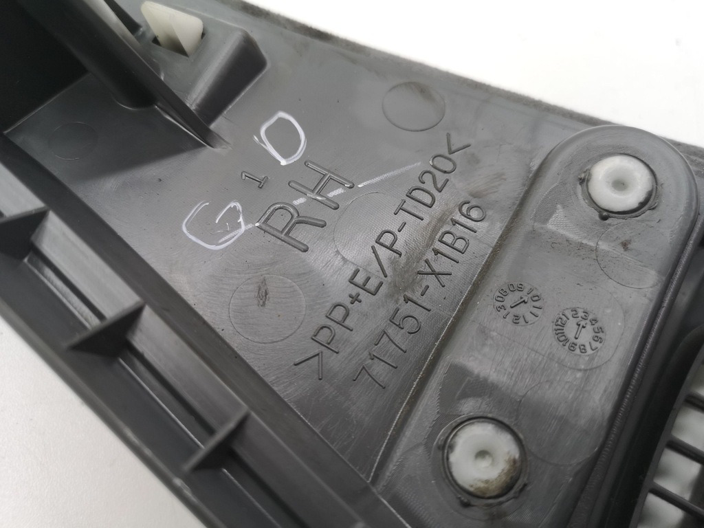 фото №10, Toyota prius xw30 2011 правая сторона обшивка сиденье