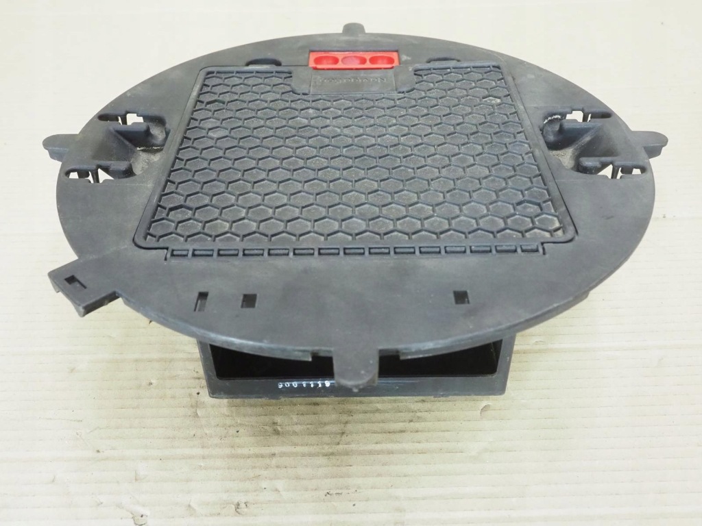 Mercedes бардачок корзина навігації 2025456640 в Україні