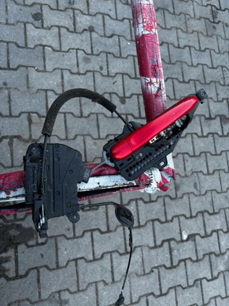 фото №1, Замок дверь ручка kasetka комплект правый задняя renault captur i 805027072r