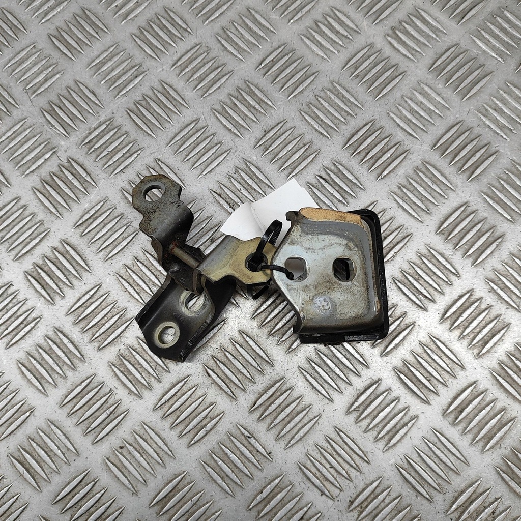 фото №1, Renault twingo ii 2008 правая сторона петли дверь / комплект