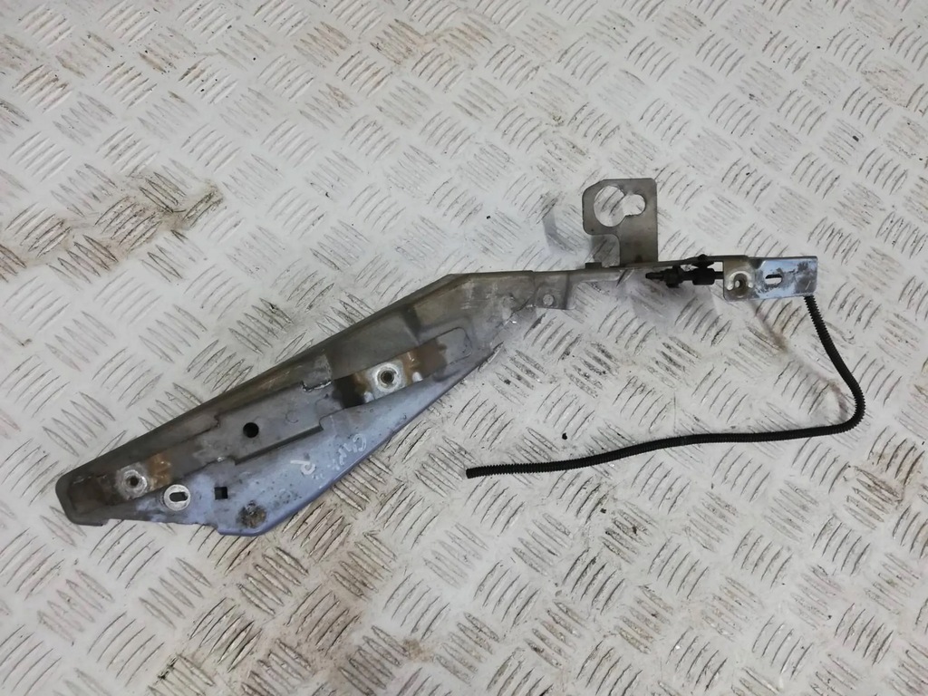 фото №1, Citroen c4 picasso ii кронштейн крыла правое перед