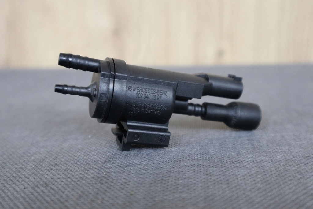 фото №1, Mercedes slk r172 2.2 cdi электроклапан вакуумa a0025407097