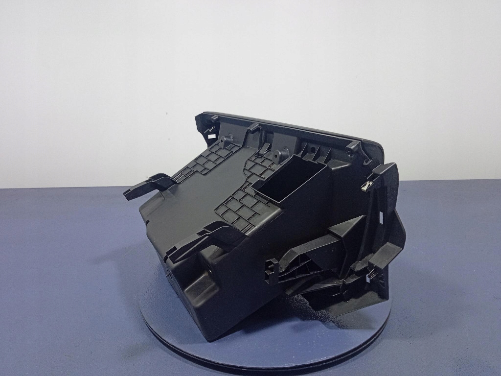 Opel vivaro b 14- бардачок пасажира 681084386r в Україні