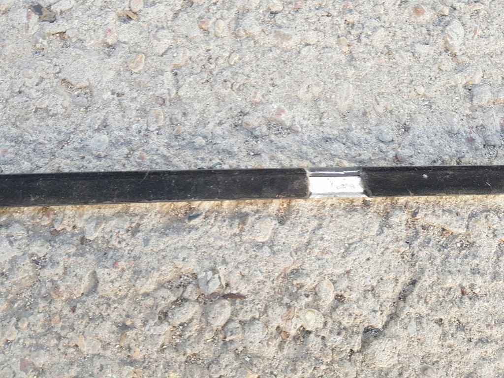 Молдинг наружная подоконная дверь левая задний  хром bmw 7 e38 Цена