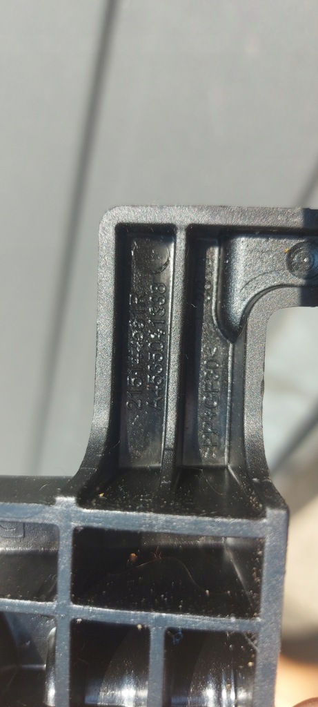 фото №7, Кронштейн кронштейн радиатора twingo iii 215144501r