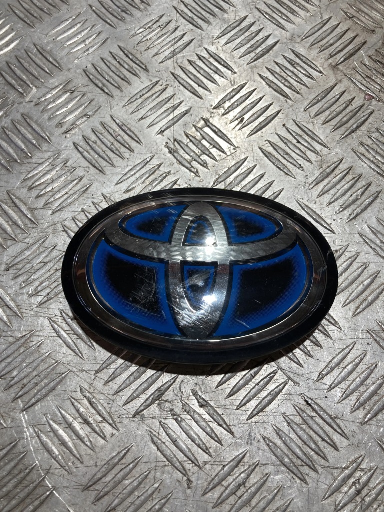 фото №1, Емблема бампера перед toyota rav4 v 19-