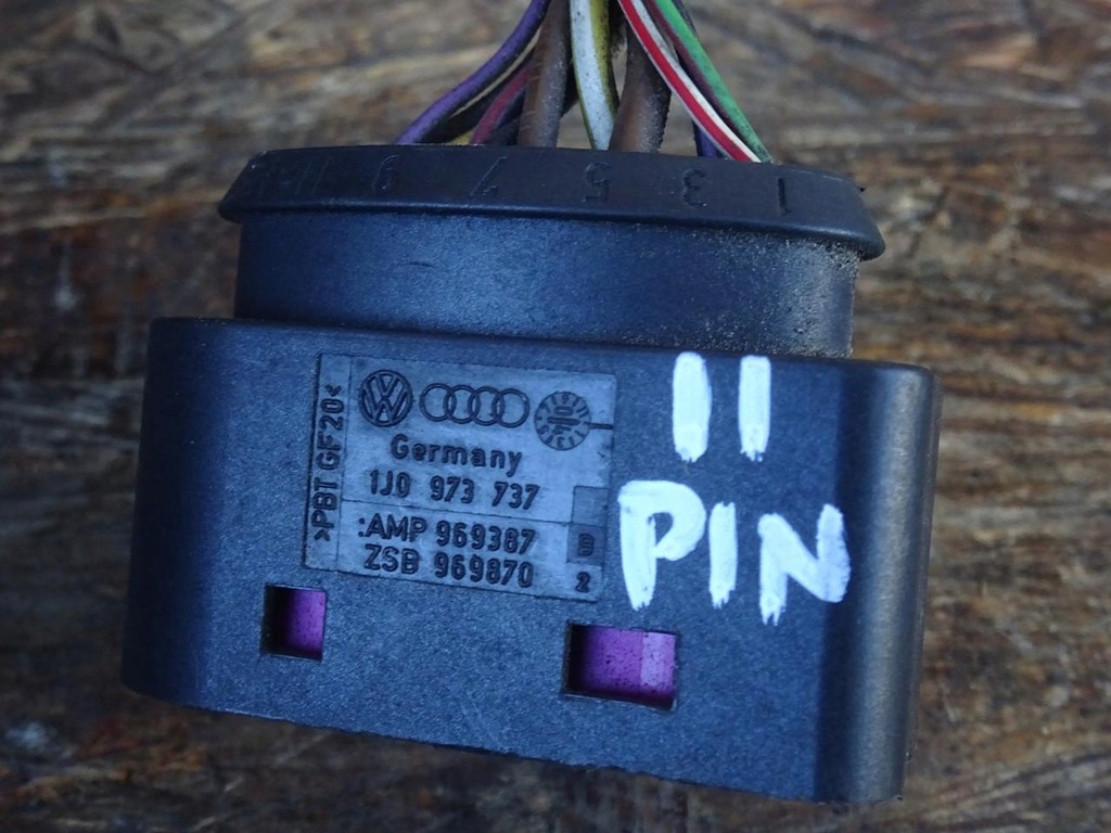 фото №13, Audi a4 b8 a5 s5 8t lift колодка штекер лампы bixenon led 12 pin 1j0973737