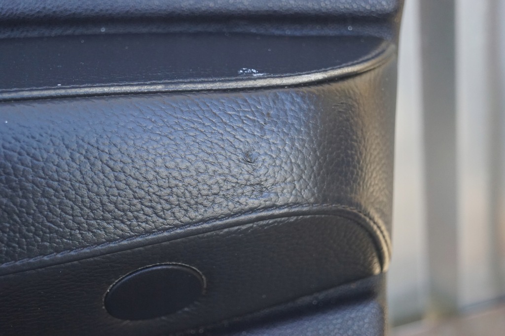 фото №15, Обшивка дверь правый перед bmw x3 e83 чёрный