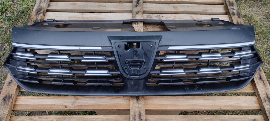 фото №1, Решётка радиатора радиатора dacia sandero iii 20-