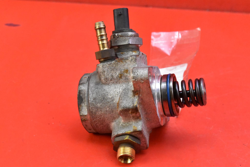 Помпа насос топлива 04e127026h skoda octavia 3 iii 1.4 tsi 140 km 13-17 в Украине