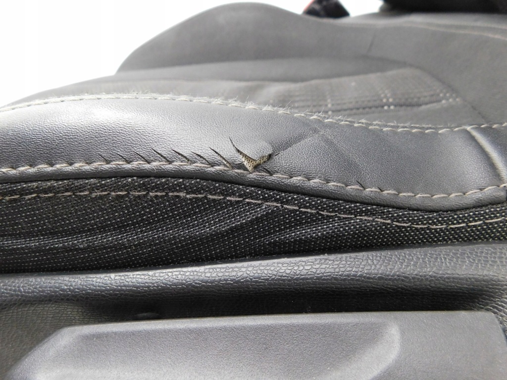 фото №7, Сидіння комплект заднє сидіння обшивки - peugeot 308 ii t9 sw kombi gt-line