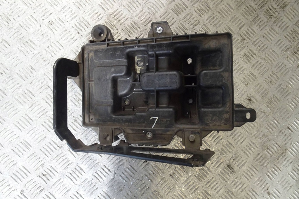 Купити Hyundai tucson 3 основа акумулятор корпус рестайлінг  2019-