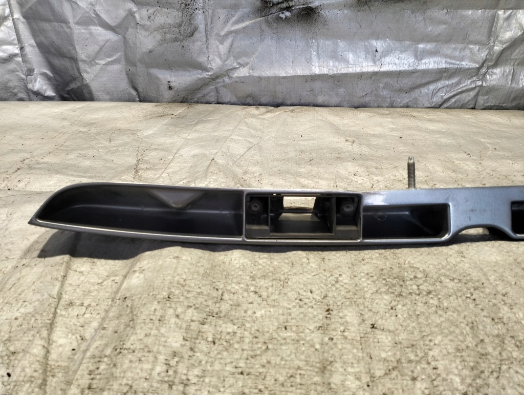 фото №9, Накладка кришки багажника audi a4 b5 lift оригінальний номер 8d5827576b 97r k: g5,y7l