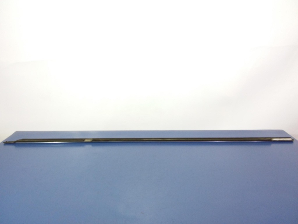 фото №4, Bmw 7 f02 long молдинг уплотнитель дверь правая задняя