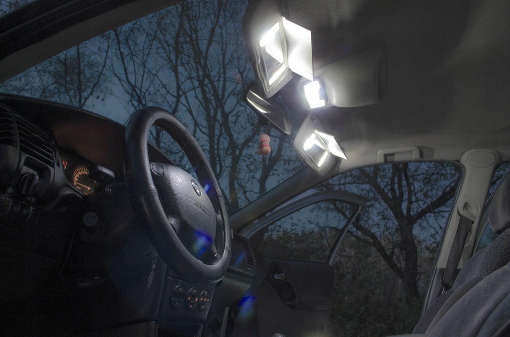 фото №7, Skoda yeti 2009- набор освещение салона led! vip